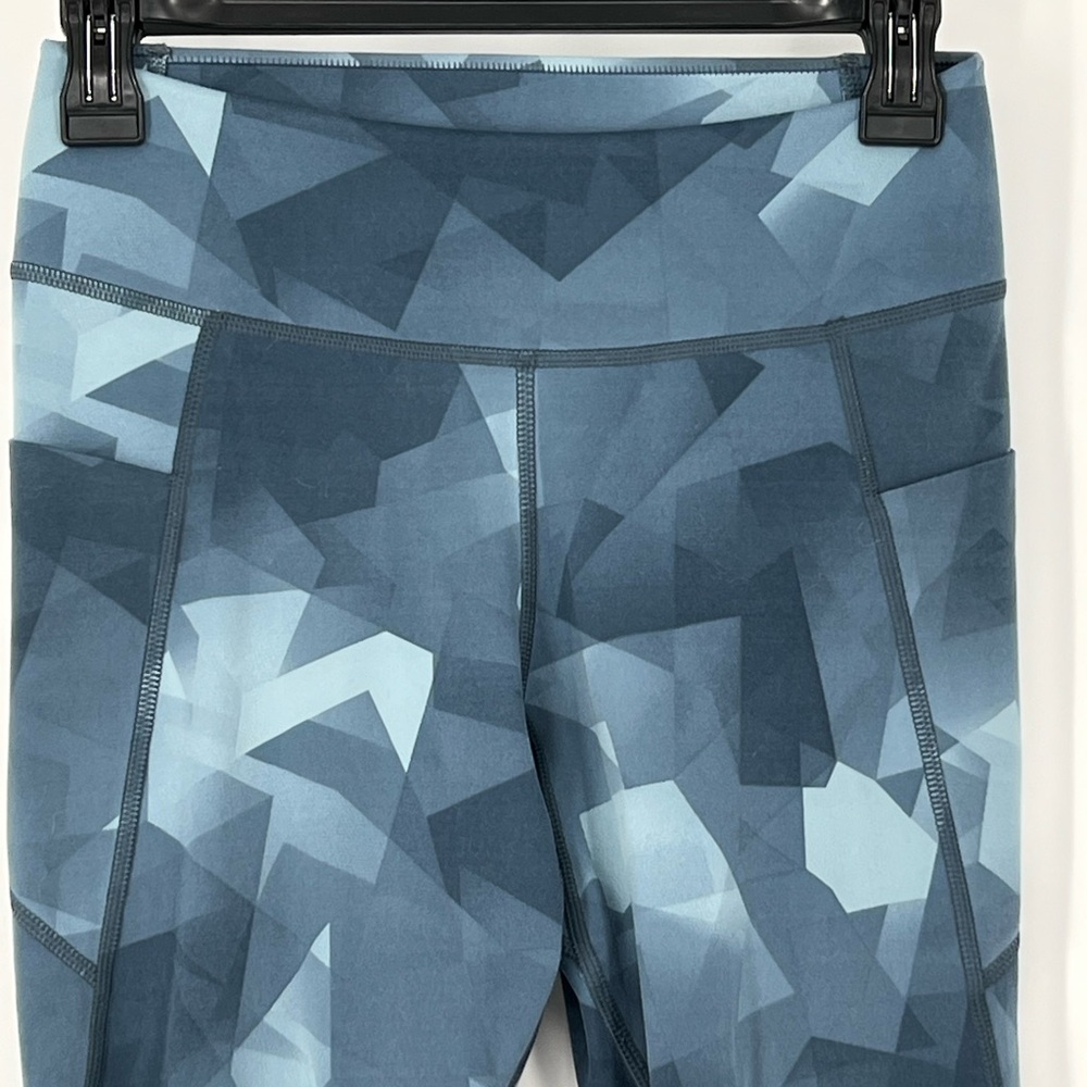 UNIQLO NWOT‎ LEGGINGS GREY GEOMETRIC PATTERN UV PROTECTION DRY COOL TO TOUCH - Picture 5 of 9